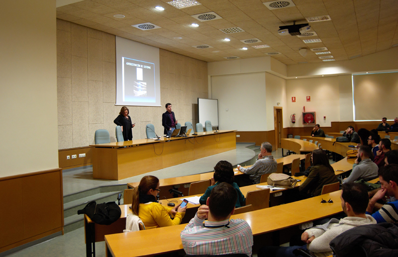 Pilar Bosch y Diego González empiezan la presentación en UJI